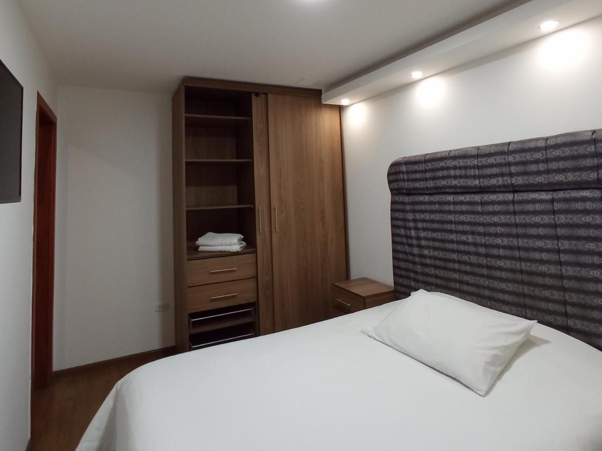 Suites+Arte Quito Esterno foto