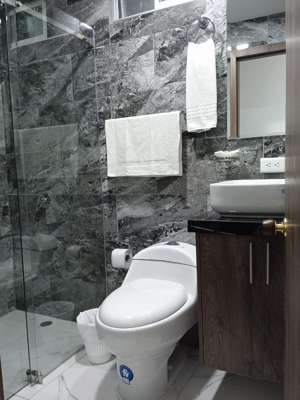 Suites+Arte Quito Esterno foto