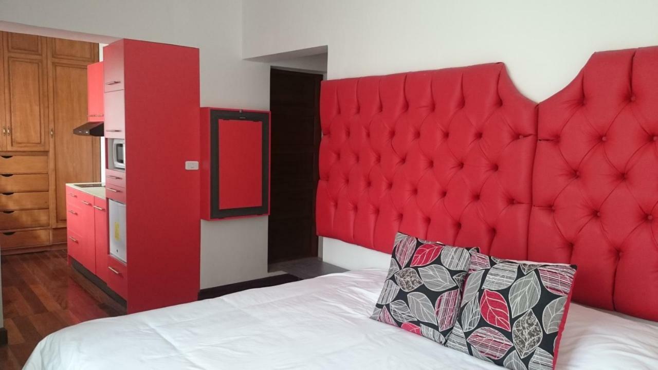 Suites+Arte Quito Esterno foto