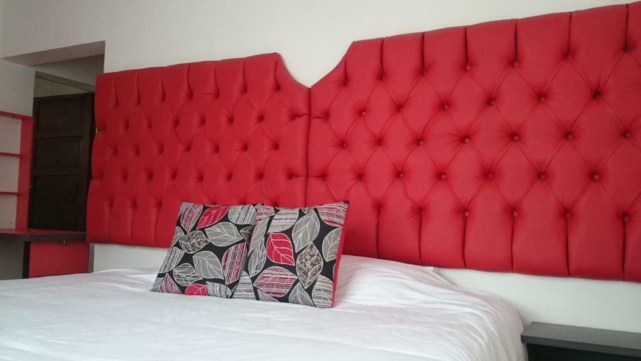 Suites+Arte Quito Esterno foto