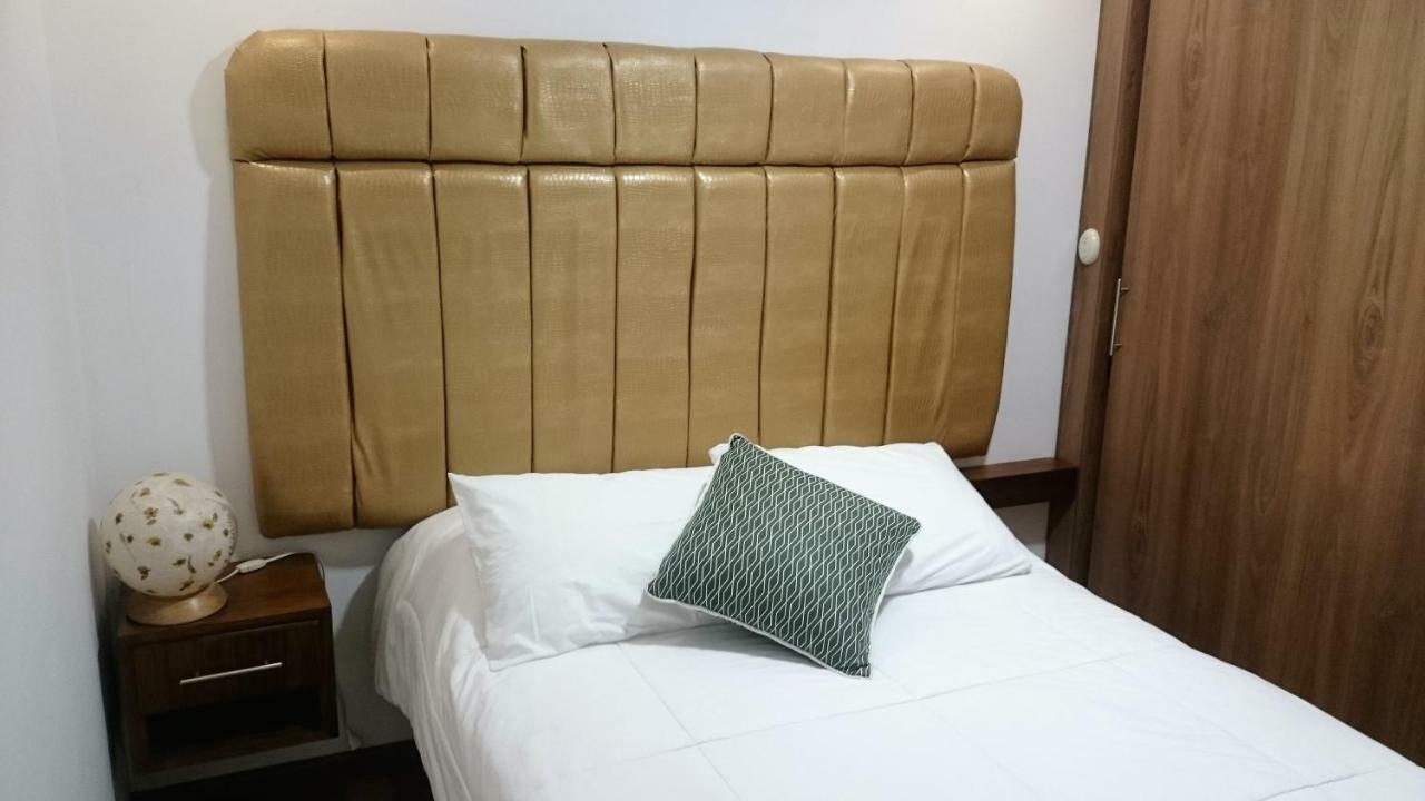 Suites+Arte Quito Esterno foto